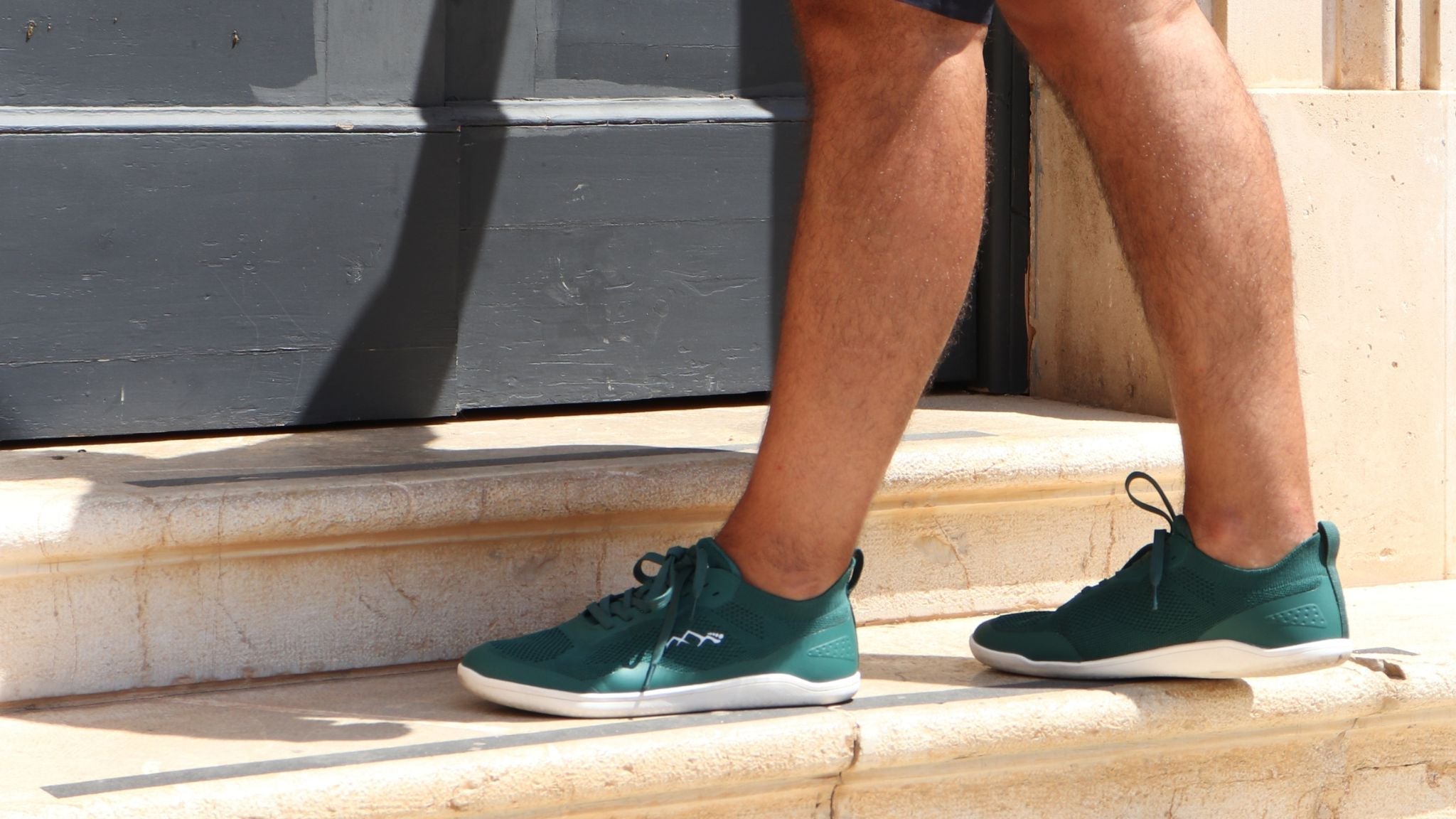 barefoot shoes with arch support designed for natural running mechanics and foot stability