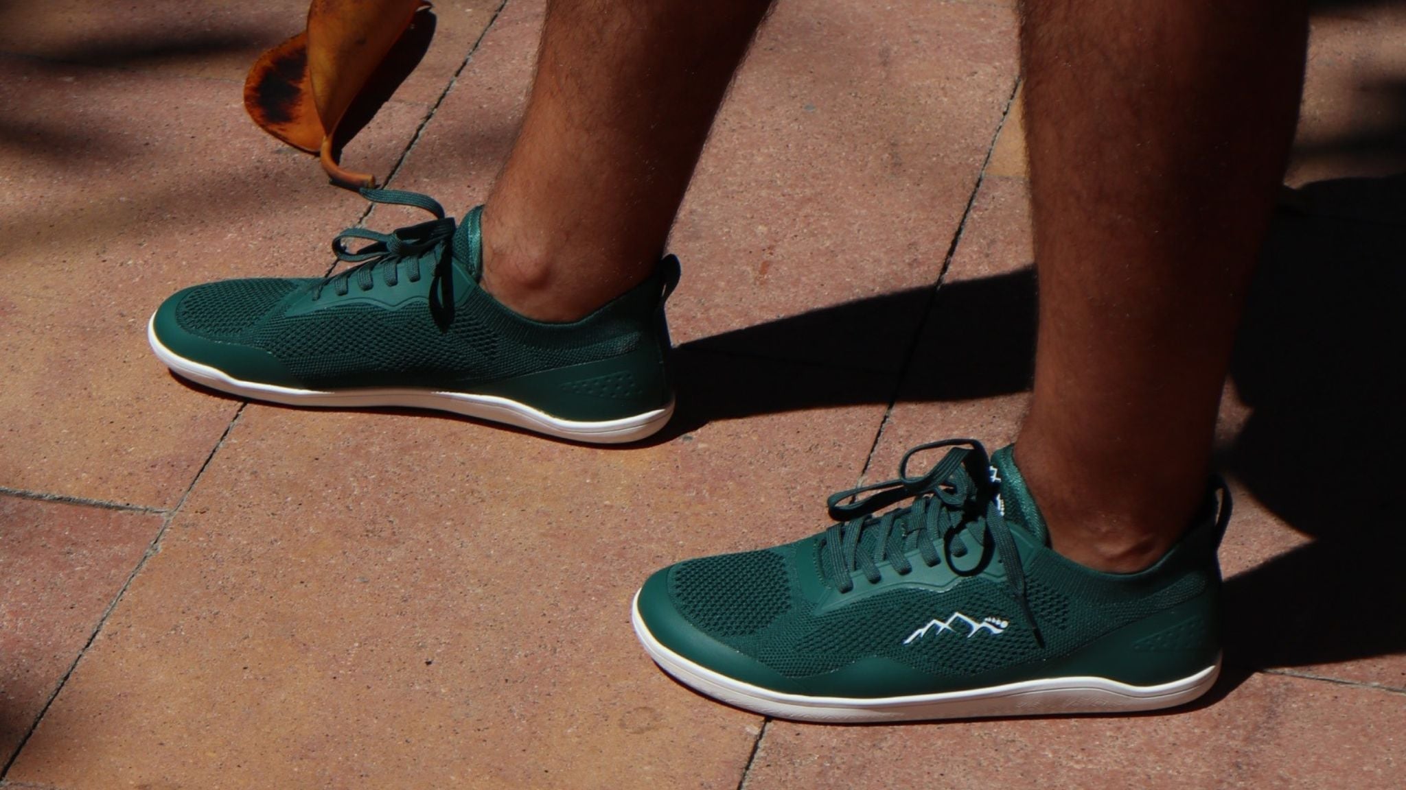 How to walk in barefoot shoes with a natural gait and relaxed posture