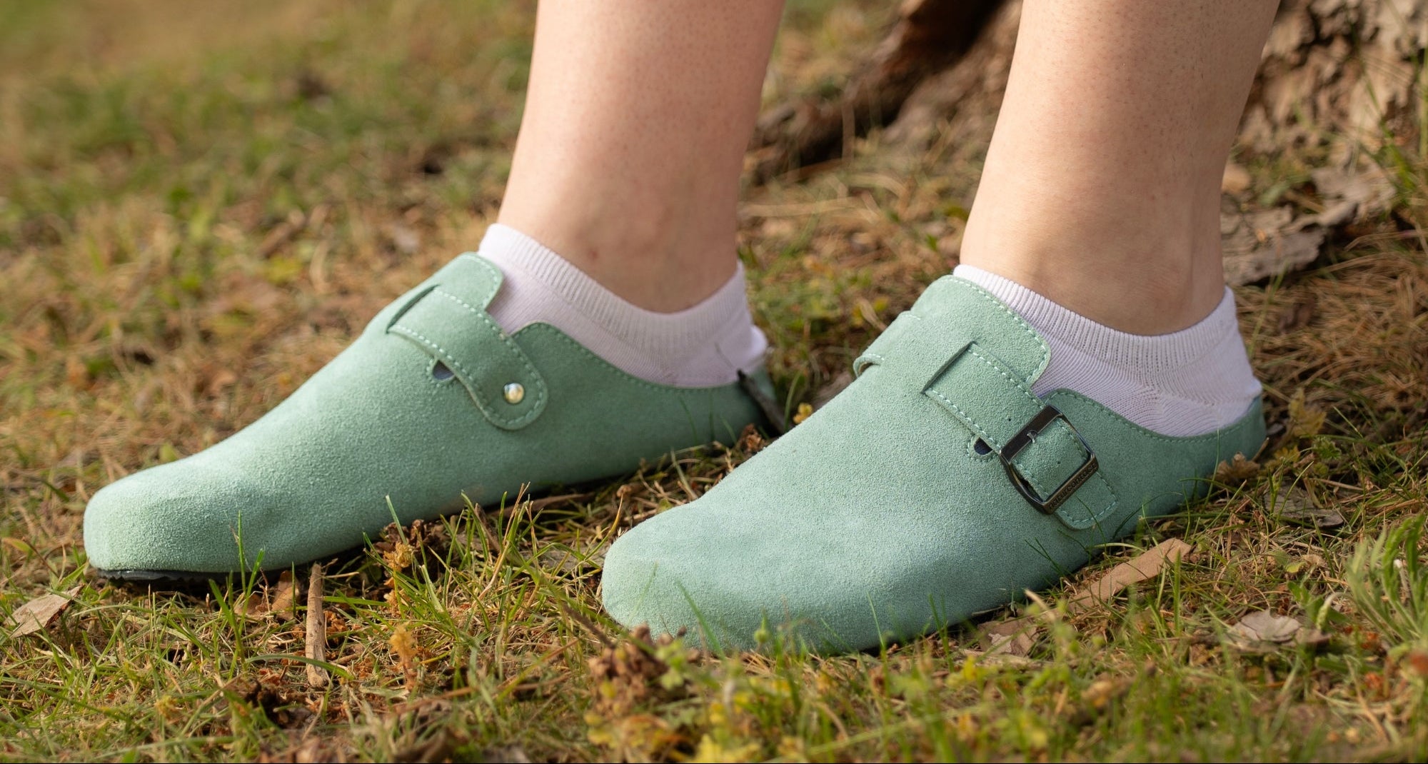 Naturcontact Bare Clog barefoot clogs with wide toe box and flexible sole worn outdoors
