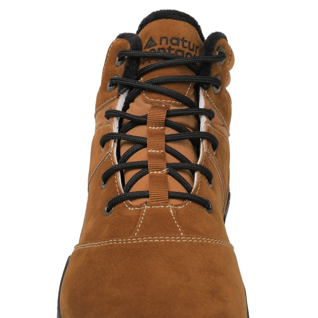 Naturcontact Intemperia 2.0 winter barefoot boots front view showing wide toe box and secure lace system