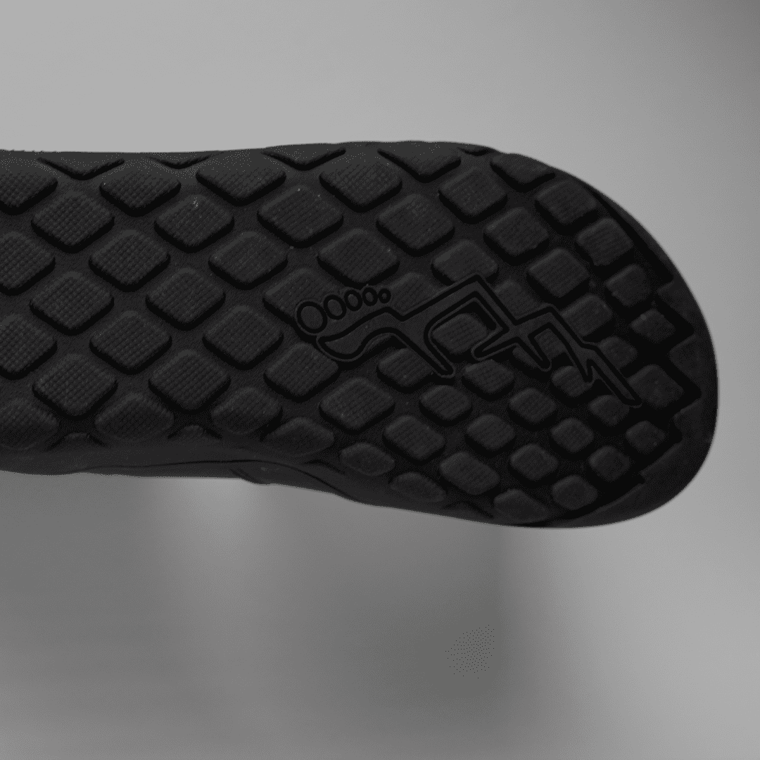 Barefoot winter boot Black outsole with flexible zero drop sole and natural foot movement grip by Naturcontact