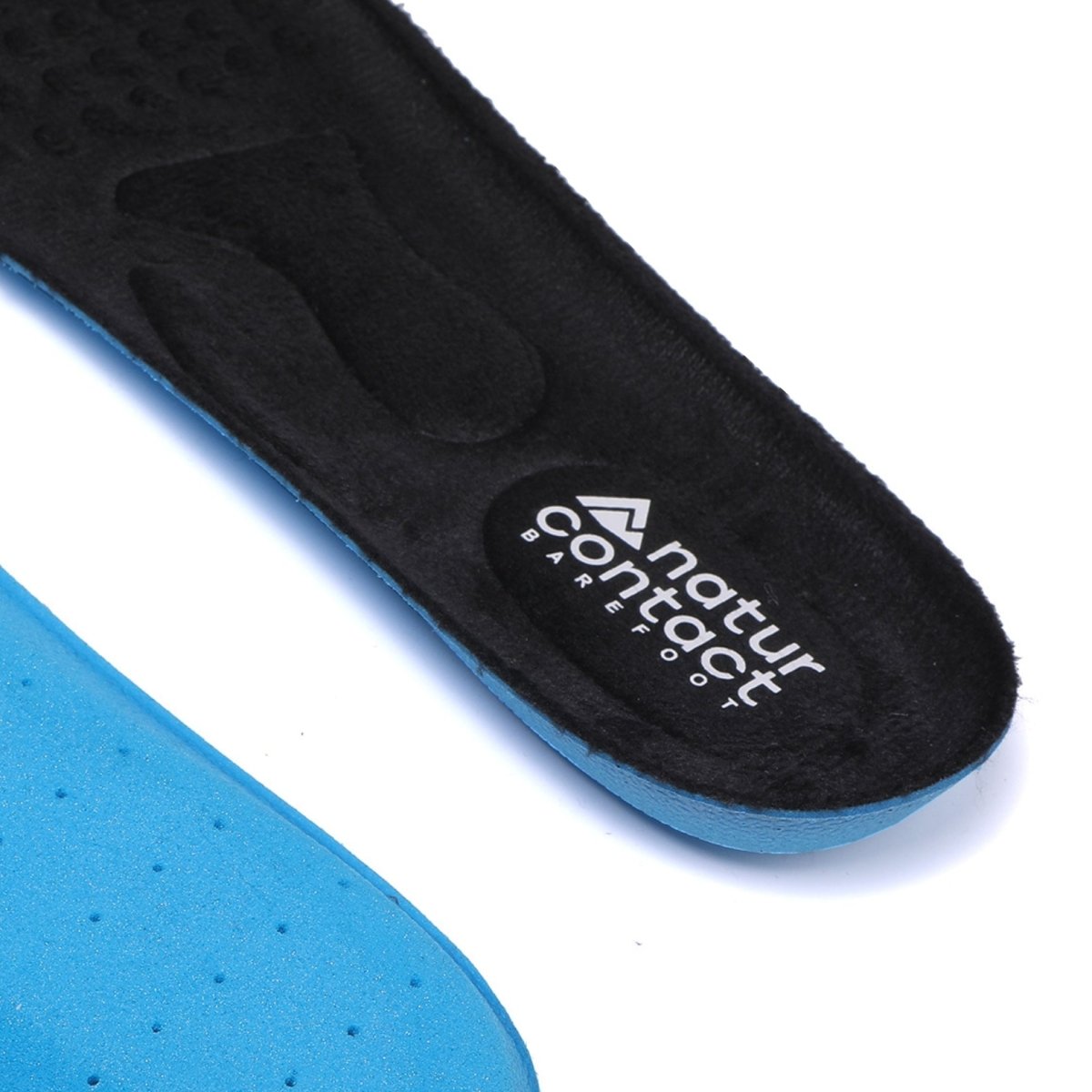 Thermoregulating winter insoles for barefoot shoes with heat reflective technology