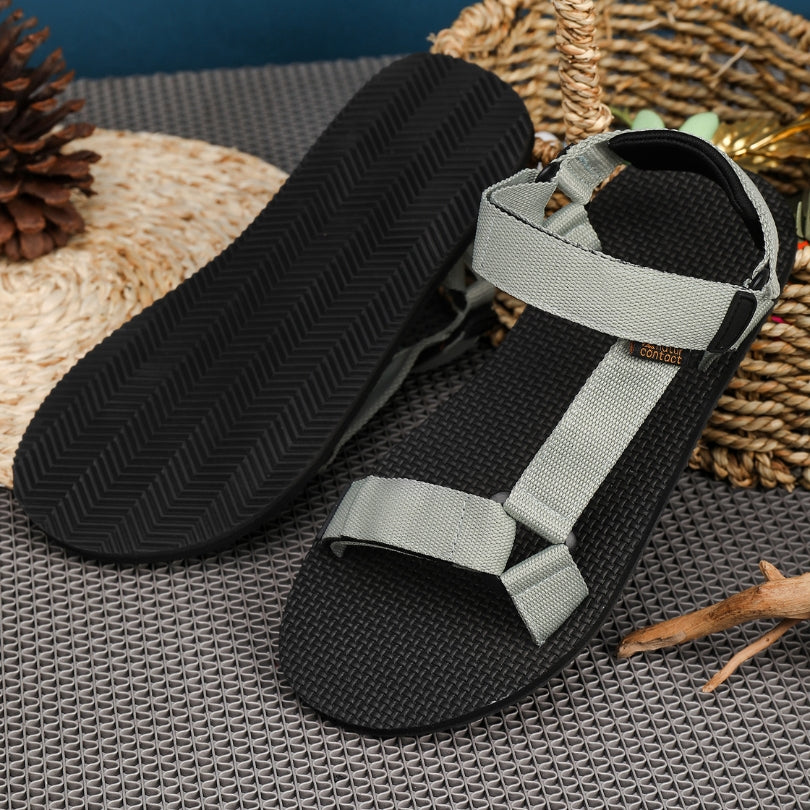 Textured footbed detail of Naturwalkers 2.0 grey barefoot sandals